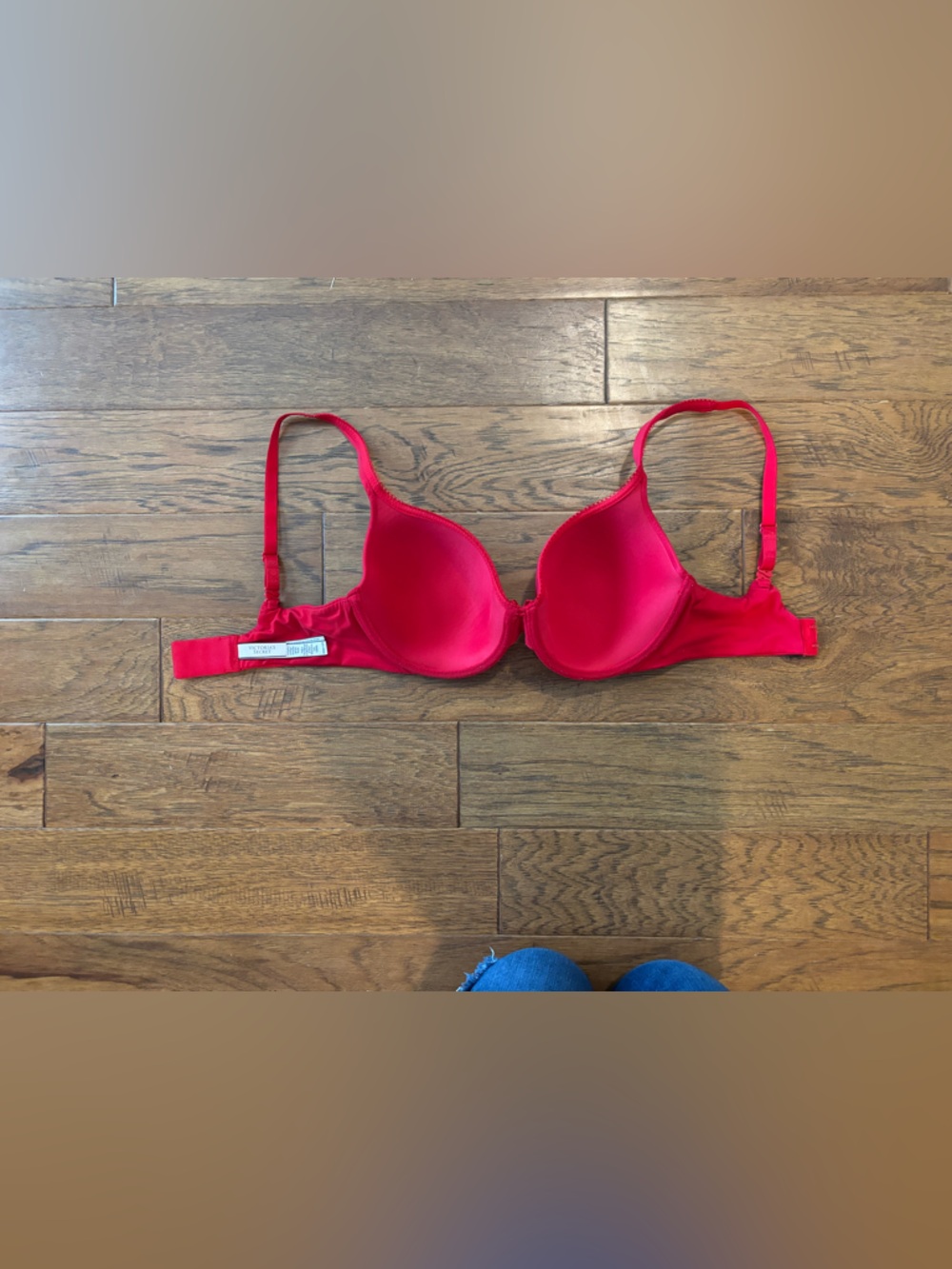 Victoria's Secret Red Padded T-Shirt Bra - Picture 2 of 7